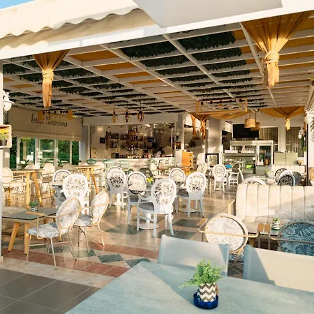 Panorama Koukounaries